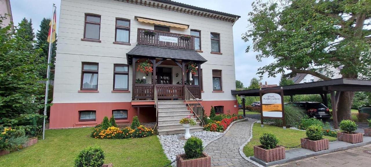 Ferienwohnungen Parkschloesschen บัดเพอร์ทอนท์ ภายนอก รูปภาพ